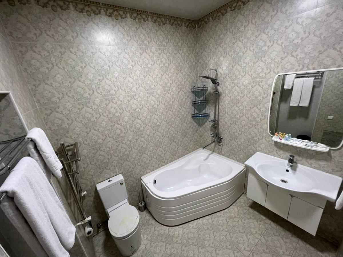 Alisher Hotel By Shosh Tashkent Luaran gambar